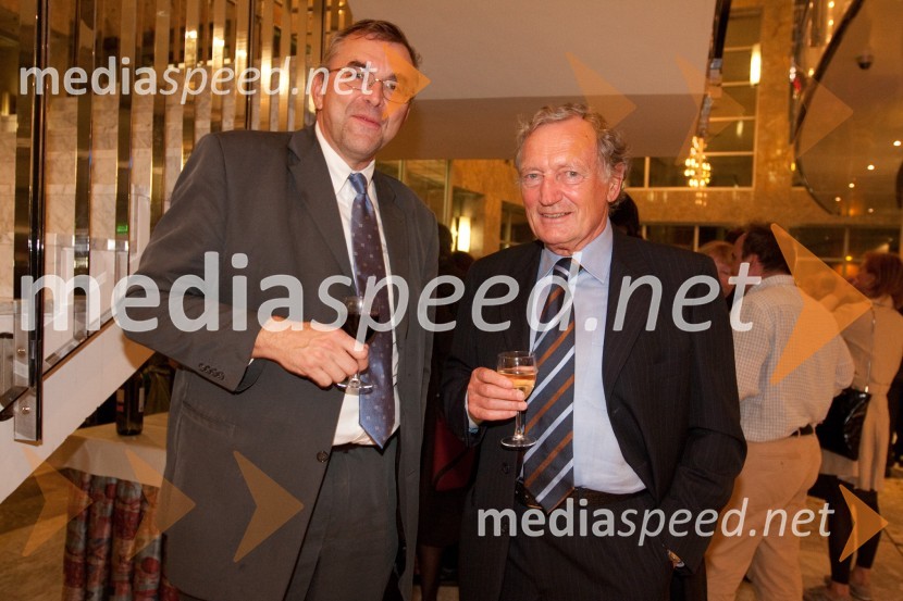 Borut Bašin, Odnosi z javnostjo, SNG Nova Gorica in ...Obisk stare gospe, premiera SNG Nova Gorica