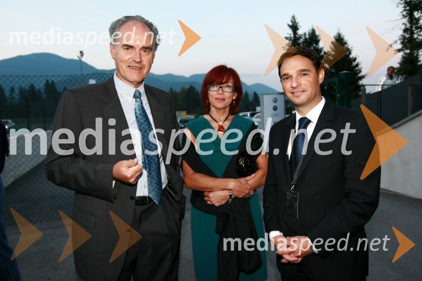 ..., ... in Danilo Ferjančič, generalni direktor Porsche Slovenija d.o.o.Porsche Slovenija, Poslovni poligon