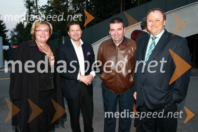 Nada Jarc, lastnica podjetja Avto Jarc d.o.o., Leo Ivanjko, lastnik podjetja Vinag,  Srečko Vilar, generalni sekretar Zlate lisice in Milan Jarc, lastnik podjetja Avto Jarc d.o.o.Porsche Slovenija, Poslovni poligon