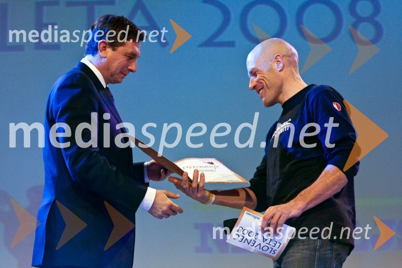 Borut Pahor, predsednik Vlade RS in Jure Robič, ekstremni kolesar in dobitnik priznanja Slovenec leta 2008 za posebne dosežkeV spomin: Jure Robič, ekstremni kolesar