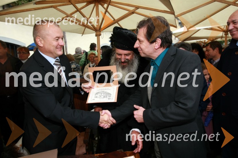 Franc Kangler, župan MOM in Teodor Lorenčič , kandidat za županaTrgatev Stare trte v Mariboru