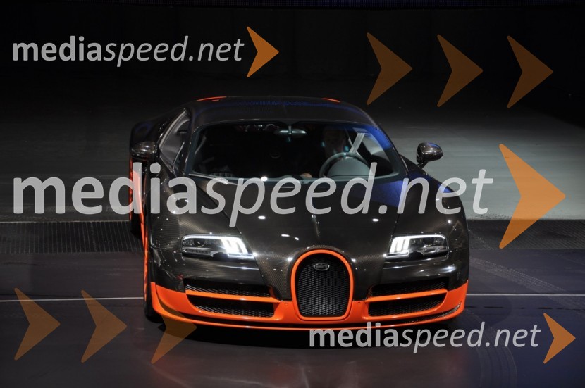 Bugatti Veyron 16.4 Super SportBugatti Veyron 16.4 Super Sport
