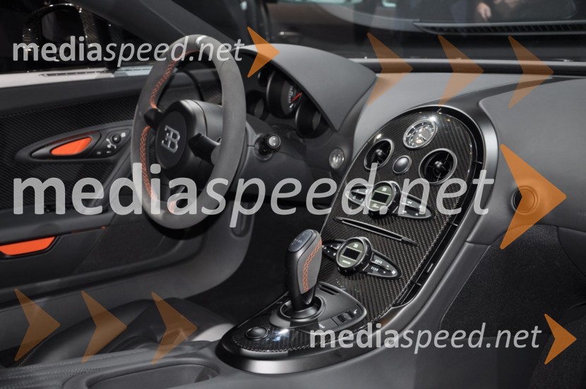 Bugatti Veyron 16.4 Super SportBugatti Veyron 16.4 Super Sport