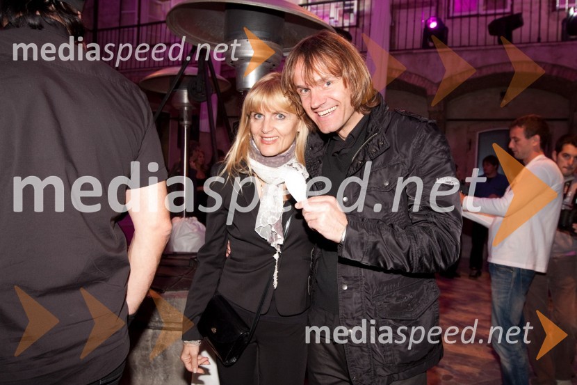 Dada Jerovšek, Kaval group in Robert Dragar, član skupine VictoryPink Si Sloveniji, koncert ob začetku delovanja v Sloveniji