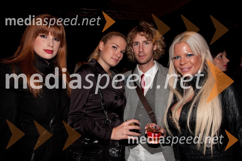 Karin Škufca, manekenka, Daša Podržaj, Miss Hawaiian Tropic 2009,  Jakob Kapus, pevec, novinar, koreograf in Urška Čepin, pevkaPink Si Sloveniji, koncert ob začetku delovanja v Sloveniji