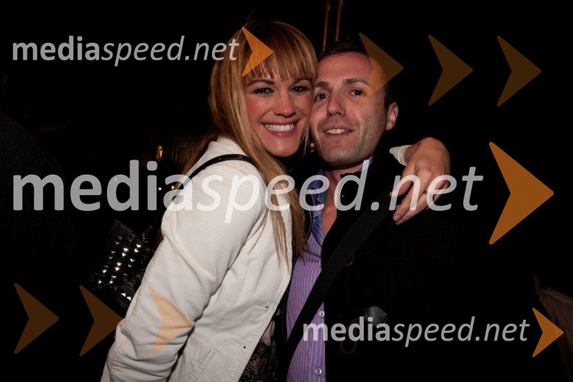 Rebeka Dremelj, pevka in Ranko Babić, stand up komikPink Si Sloveniji, koncert ob začetku delovanja v Sloveniji