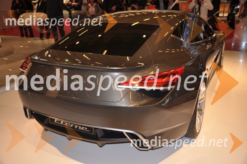 Lotus EterneLotus Eterne