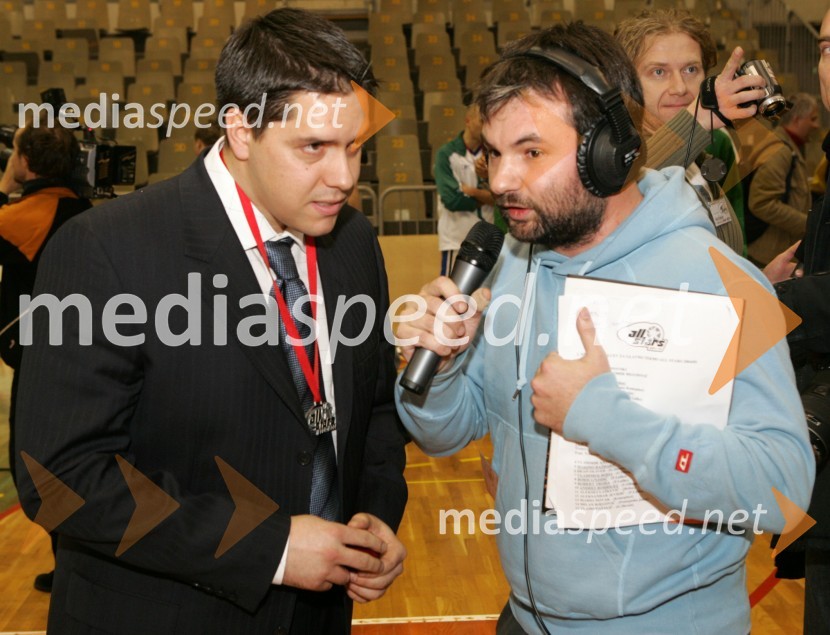 Sašo Filipovski, košarkarski trener in Aleš Smrekar, novinar radia Val 202Allstars Maribor