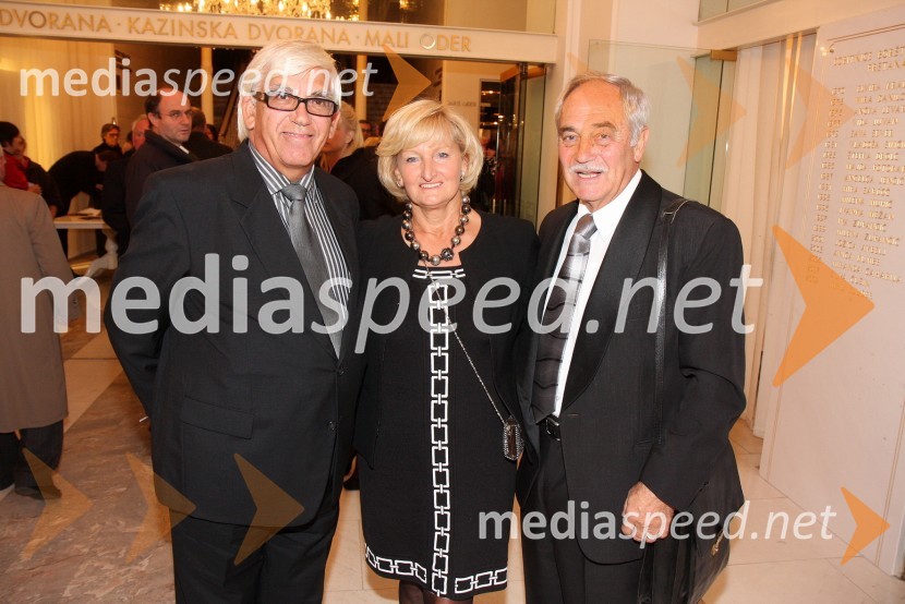 Aleks Štakul, nekdanji generalni direktor RTV Slovenija in soproga Marta ter Rudi Moge, nekdanji poslanec DZ in predsednik sveta SNG MariborLa boheme, premiera opere SNG Maribor