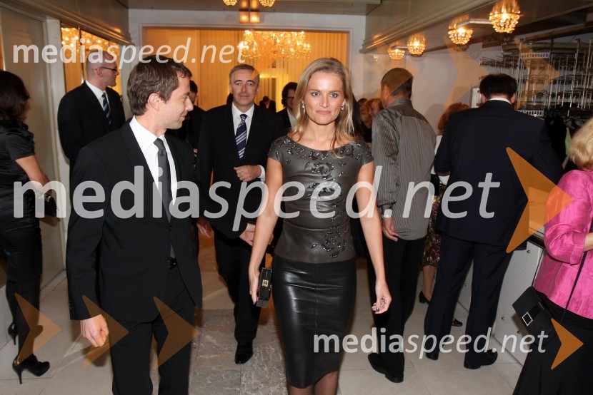 Tomaž Orešič, kandidat za župana Mestne občine Maribor in Katarina Kresal, ministrica za notranje zadeve RSLa boheme, premiera opere SNG Maribor