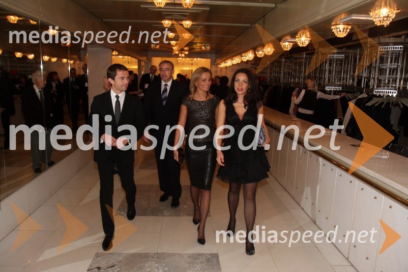 Tomaž Orešič, kandidat za župana Mestne občine Maribor, Aleš Zalar, minister za pravosodje, Katarina Kresal, ministrica za notranje zadeve RS in Tijana OrešičLa boheme, premiera opere SNG Maribor