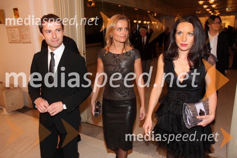 Tomaž Orešič, kandidat za župana Mestne občine Maribor, Katarina Kresal, ministrica za notranje zadeve RS in Tijana OrešičLa boheme, premiera opere SNG Maribor