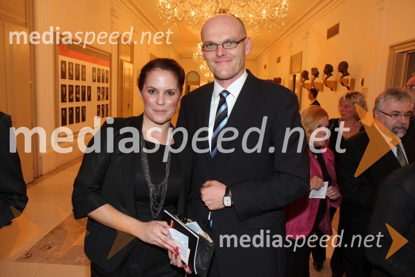 Nina Zidar Klemenčič, odvetnica in soprog Goran Klemenčič, novi predsednik komisije za preprečevanje korupcijeLa boheme, premiera opere SNG Maribor