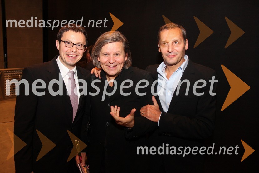 Janko Kastelic, dirigent ter umetniški vodja Opere in baleta SNG Maribor,  Janusz Kica, režiser in Danilo Rošker, direktor SNG MariborLa boheme, premiera opere SNG Maribor