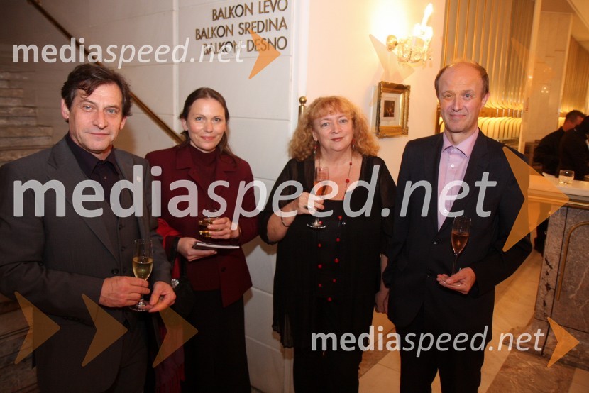 Teodor Lorenčič, kandidat za župana Mestne občine Maribor, njegova soproga, Alenka Cilenšek, igralka in Peter Tomaž Dobrila, Ministrstvo za kulturo
La boheme, premiera opere SNG Maribor