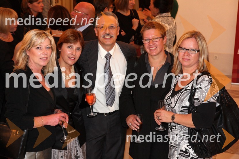 Tatjana Mileta, direktorica GIZ Stari Maribor ter programska vodja festivala Špasfest, Irena Porekar Kacafura, Miha Kacafura, dr. Aleksandra Berberih Slana, direktorica Muzeja narodne osvoboditve Maribor in ...La boheme, premiera opere SNG Maribor