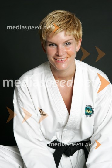 Nuša Rajher, svetovna in evropska prvakinja v taekwondoju in kickboksuNuša Rajher, svetovna in evropska prvakinja v taekwondoju in kickboksu