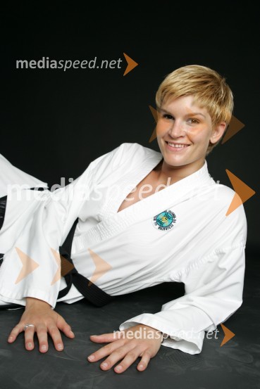 Nuša Rajher, svetovna in evropska prvakinja v taekwondoju in kickboksuNuša Rajher, svetovna in evropska prvakinja v taekwondoju in kickboksu