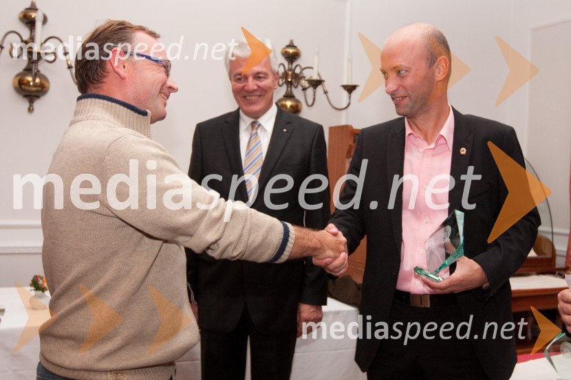 Matjaž Šink, Zvone Špec, predsednik lions kluba Bled in Tomaž Kastelic, nekdanji predsednik lions kluba Bled golf1. mednarodni dobrodelni golf turnir Lions Alpe Adria 2010