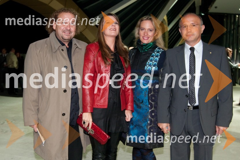 Darko Brlek, direktor Festivala Ljubljana s spremljevalko Janjo, Alenka Slavinec in  Darko JazbecJosé Carreras, koncert opernega pevca