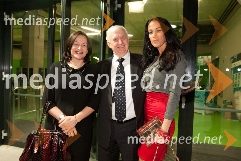 Johanna, Wojtek in Tina Gaber, Miss Hawaiian Tropic 2008José Carreras, koncert opernega pevca