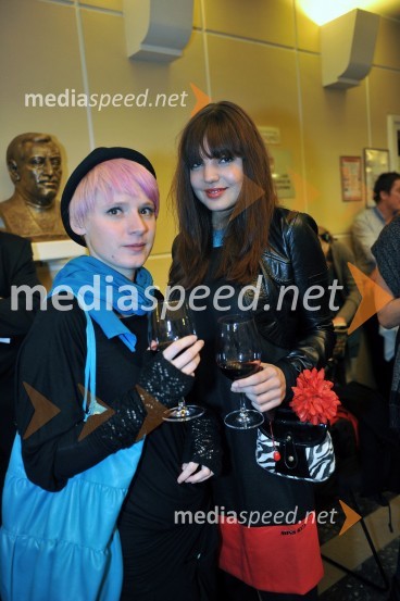 ... in Gea Erjavec, Miss Alpe Adria Slovenije 2009Županova Micka, premiera komedije SLG Celje