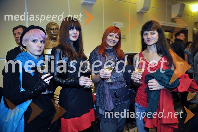 ..., Gea Erjavec, Miss Alpe Adria Slovenije 2009, ... in ...Županova Micka, premiera komedije SLG Celje