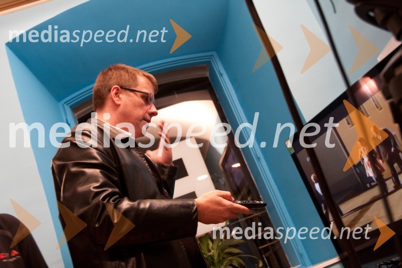 Jani Möderndorfer, podžupan LjubljaneSpremljanje rezultatov v štabu Zorana Jankoviča