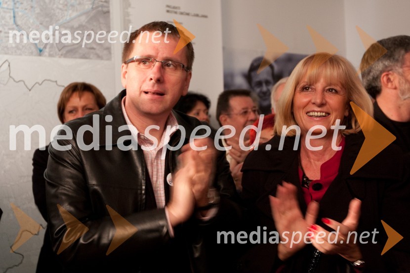 Jani Möderndorfer, podžupan Ljubljane in Jadranka Dakić, podžupanja Ljubljane iSpremljanje rezultatov v štabu Zorana Jankoviča