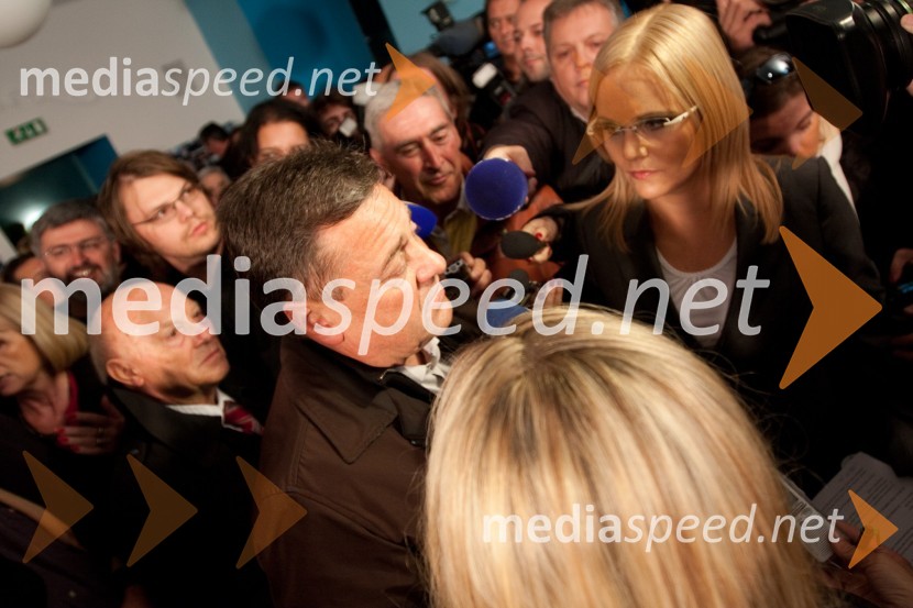 	Zoran Jankovič, župan mestne občine LjubljanaSpremljanje rezultatov v štabu Zorana Jankoviča