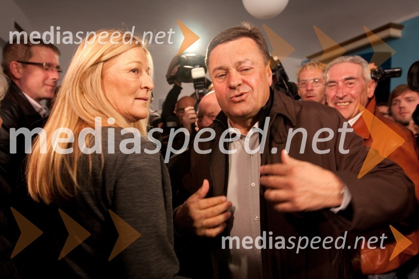 	 Zoran Jankovič, župan mestne občine Ljubljana, soproga MijaSpremljanje rezultatov v štabu Zorana Jankoviča