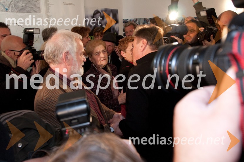 Spremljanje rezultatov v štabu Zorana Jankoviča