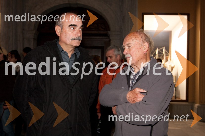 ... in France BučarSpremljanje rezultatov v štabu Zorana Jankoviča