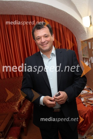 Gregor Jager, kandidat za župana Mestne občine MariborSpremljanje rezultatov v štabih kandidatov za župana Mestne občine Maribor