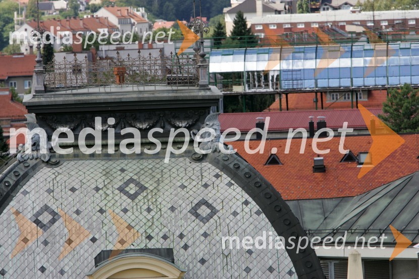 Pogled na Maribor iz zvonika Stolne cerkve.Maribor, Slovenija