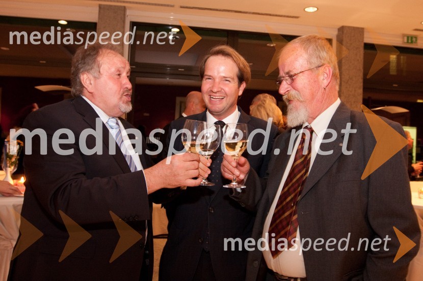 Zdravko Perger, operni pevec, Mario Orasche in Vasja Ulrih, kiparRotary club Ljubljana praznoval 20 let