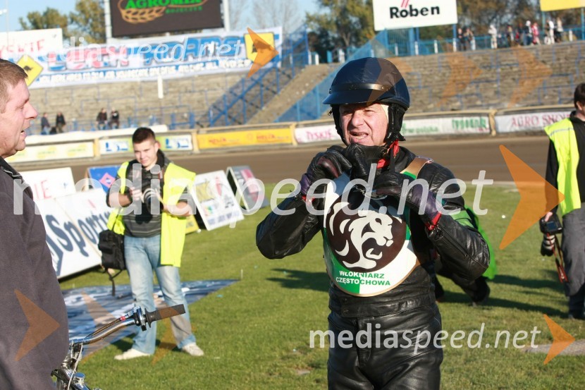 Leigh Adams, poslovilna dirka