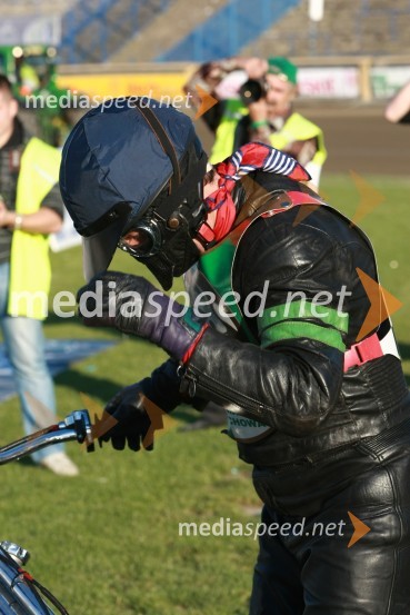 Leigh Adams, poslovilna dirka