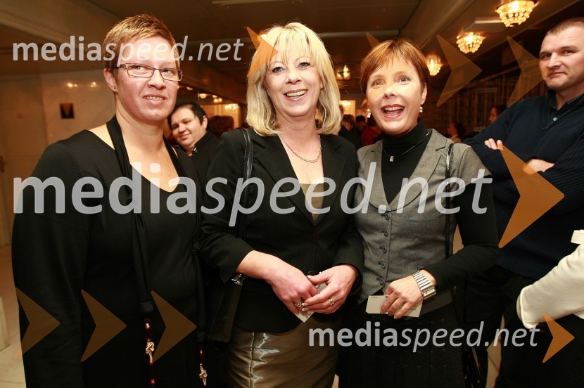 Aleksandra Berberih Slana, direktorica Muzeja narodne osvoboditve Maribor, Tatjana Mileta, direktorica GIZ Stari Maribor in programska vodja festivala Špasfest ter Irena Porekar Kacafura, Pokrajinski muzej Maribor45. Borštnikovo srečanje, otvoritev festivala