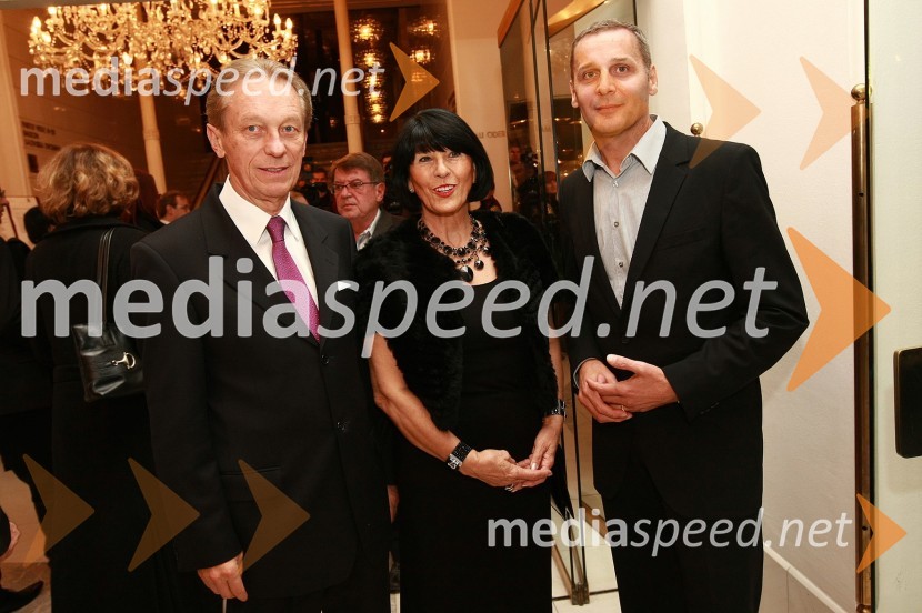 Franc Zlatko Dreu, častni konzul Slovenije v Luksemburgu in soproga Metka ter Danilo Rošker, direktor SNG Maribor45. Borštnikovo srečanje, otvoritev festivala