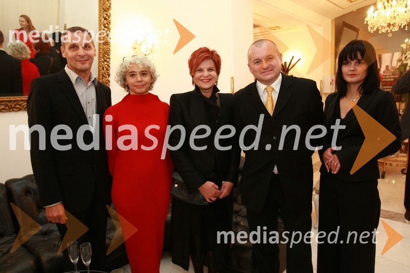 Danilo Rošker, direktor SNG Maribor, Alja Predan, umetniška direktorica Borštnikovega srečanja, Majda Širca, ministrica za kulturo, Franc Kangler, župan Mestne občine Maribor ter soproga Tanja45. Borštnikovo srečanje, otvoritev festivala