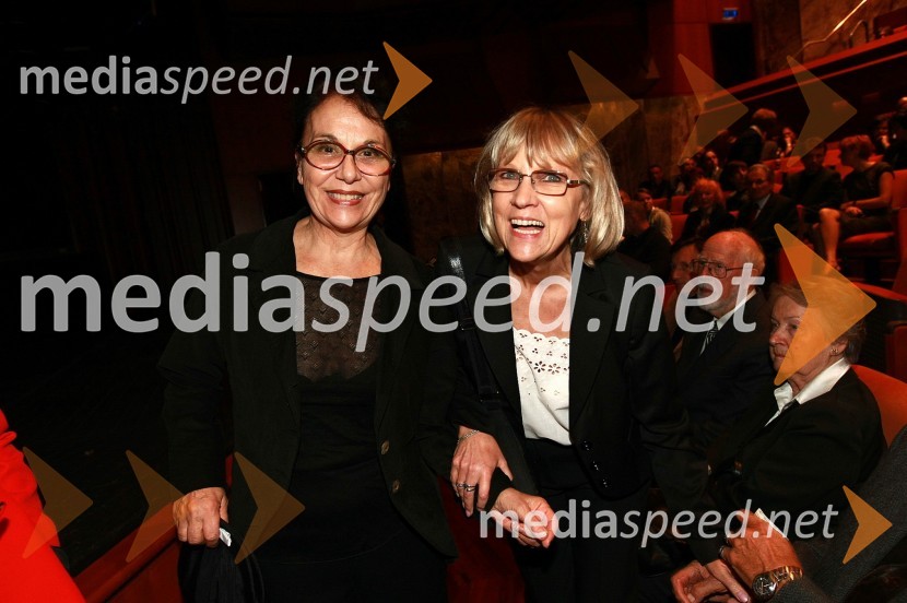 Miranda Caharija, igralka in dobitnica Borštnikovega prstana 2005 ter Minu Kjuder, igralka in dobitnica Borštnikovega prstana 200945. Borštnikovo srečanje, otvoritev festivala