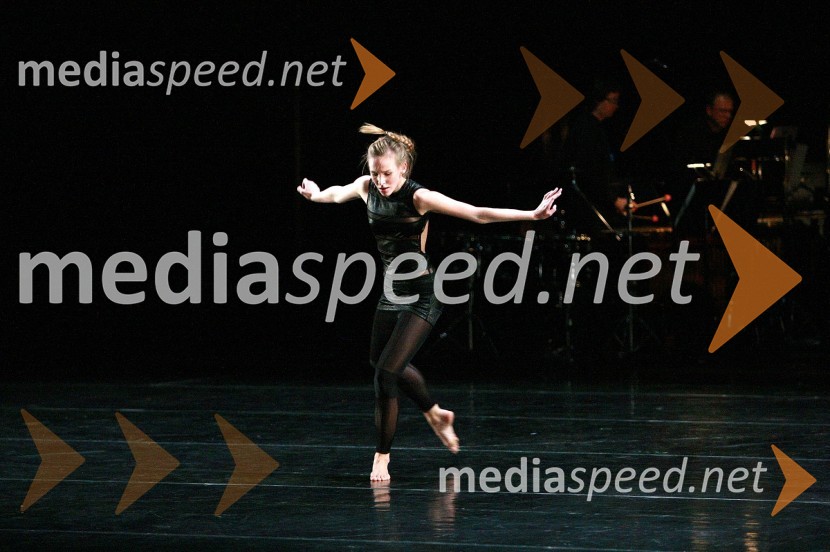 Plesna predstava Srh, zvok na koži45. Borštnikovo srečanje, otvoritev festivala