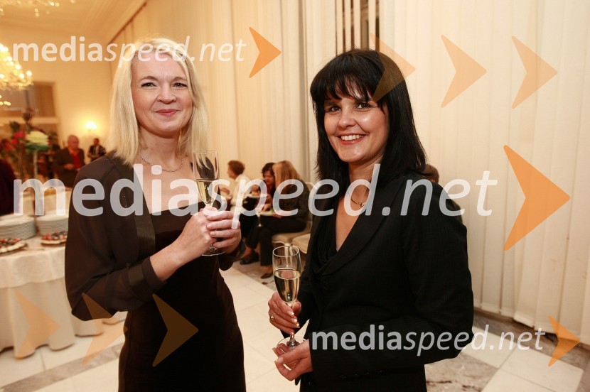 Lidija Žvajker, GIM in Tanja Kangler, soproga Franca Kanglerja, župana Mestne občine Maribor45. Borštnikovo srečanje, otvoritev festivala