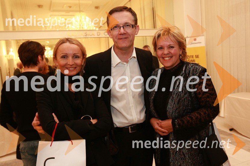 Marjana Ravnjak, novinarka, Zoran Medved, novinar in Darja Korez Korenčan, Televizija Slovenija
45. Borštnikovo srečanje, otvoritev festivala