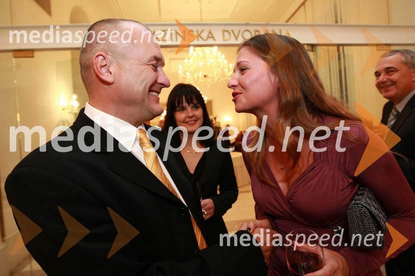 Franc Kangler, župan Mestne občine Maribor ter Alenka Šurlan, vodja promocije in odnosov z javnostjo v agenciji Collegium Mondial Travel45. Borštnikovo srečanje, otvoritev festivala