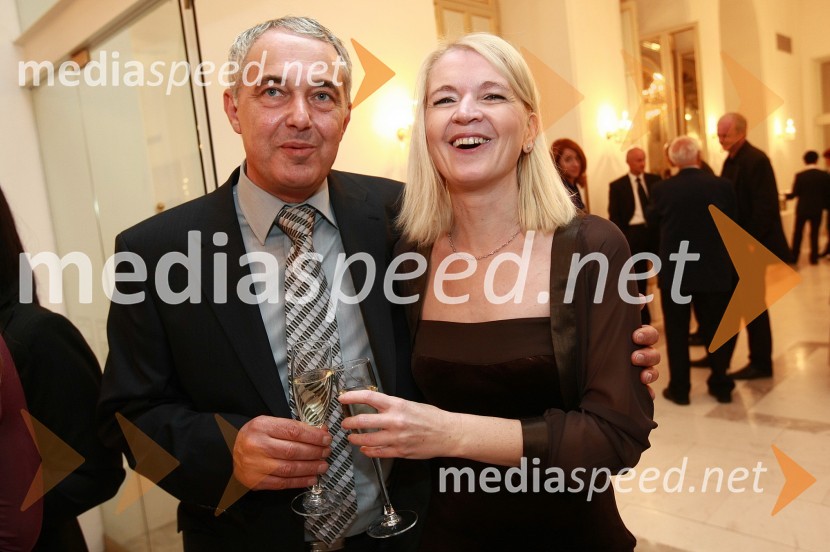 Željko Vogrin, načelnik Upravne enote Maribor in Lidija Žvajker, GIM
45. Borštnikovo srečanje, otvoritev festivala