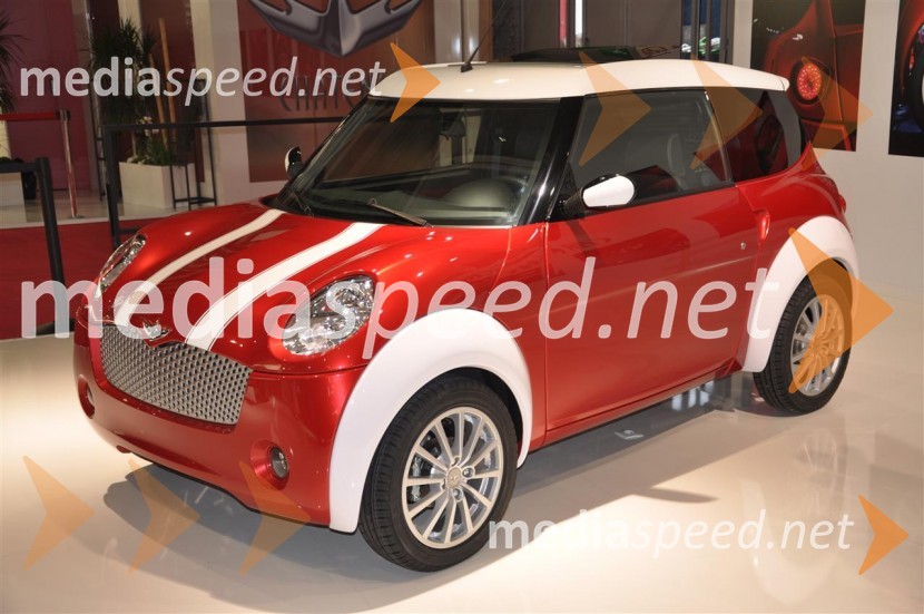 Chatelon - Mini po francoskoAvtosalon Pariz 2010 - nekaj poslastic