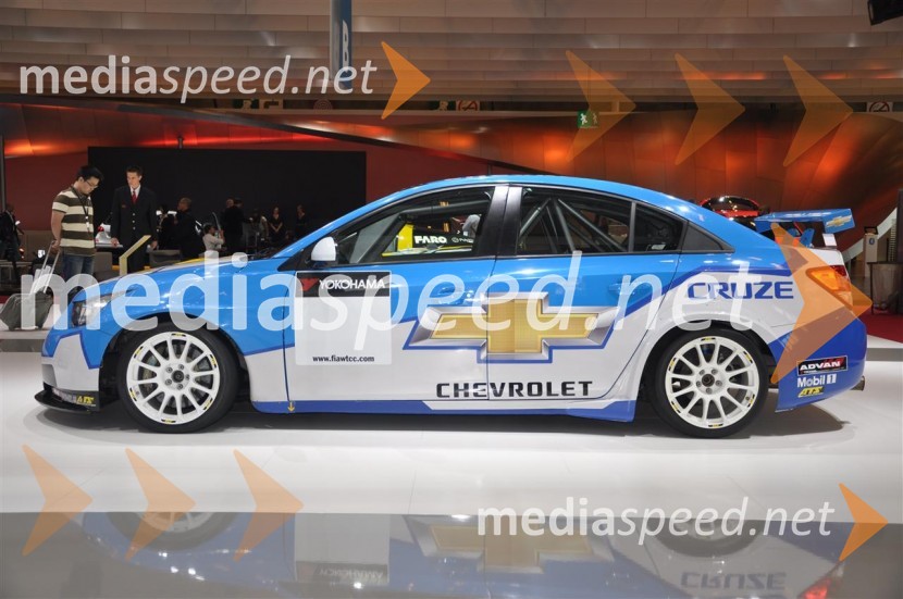 Chevrolet Cruze fiawtccAvtosalon Pariz 2010 - nekaj poslastic