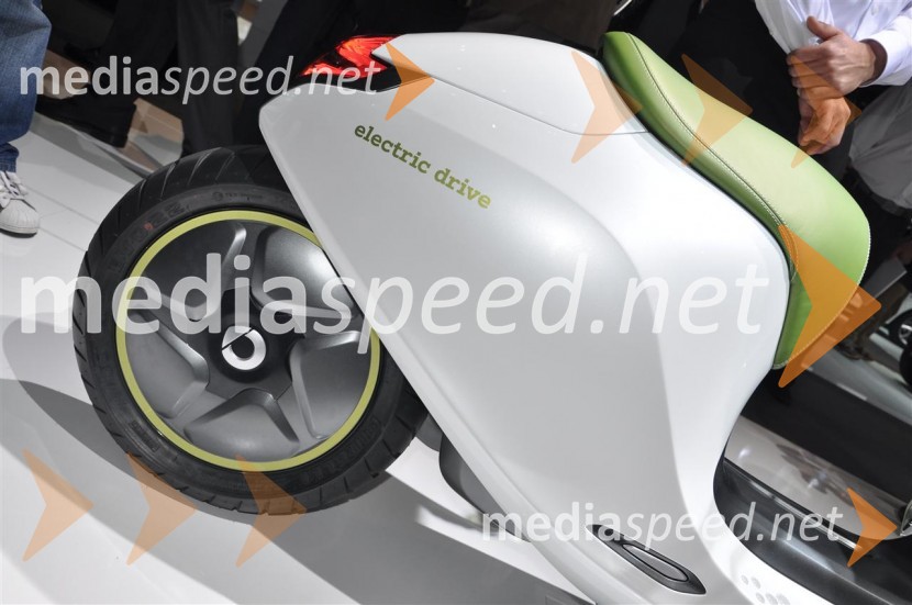 Smart escooterAvtosalon Pariz 2010 - nekaj poslastic